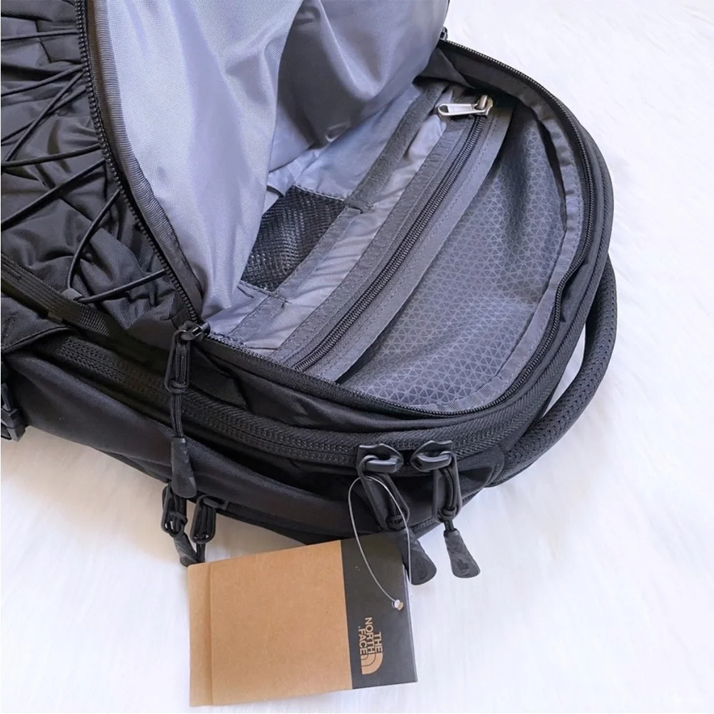 The North Face Unisex Borealis 28 Liter Backpack In Black